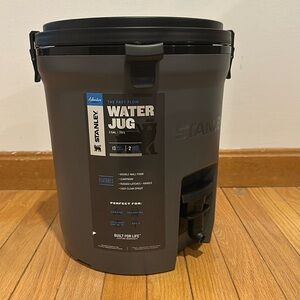 Stanley 2 Gallon Jug